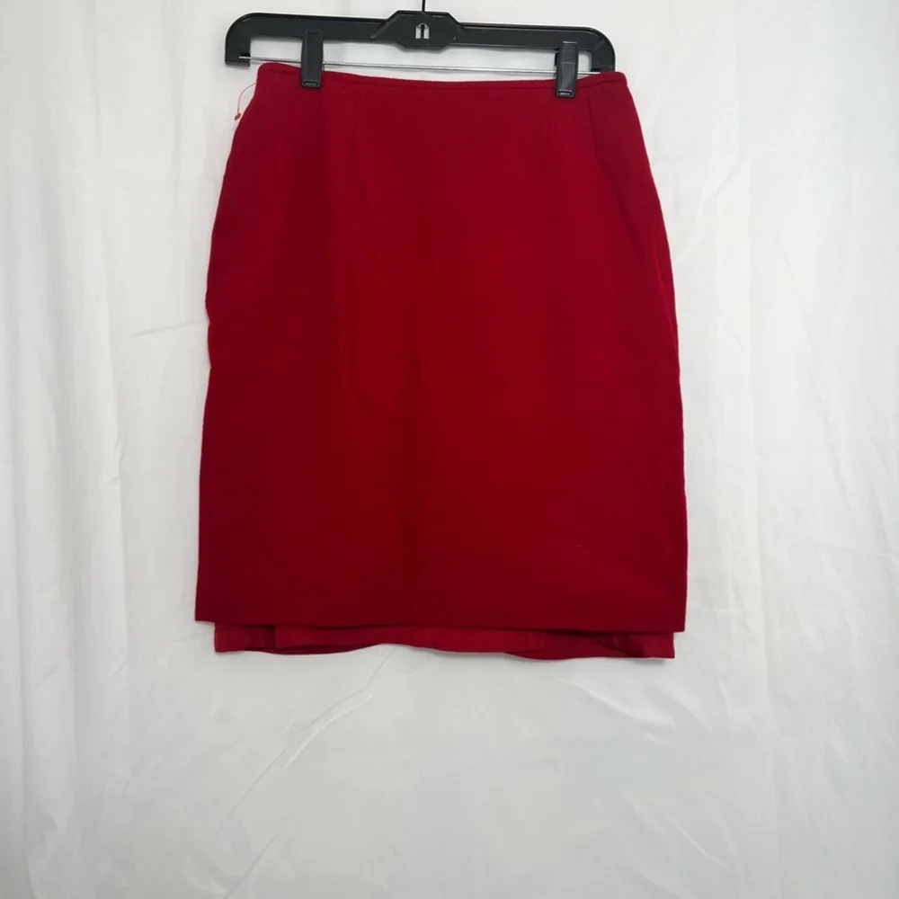 Vintage Women's‎ Kasper & Company Wool Skirt, Red, Size 8 Petite